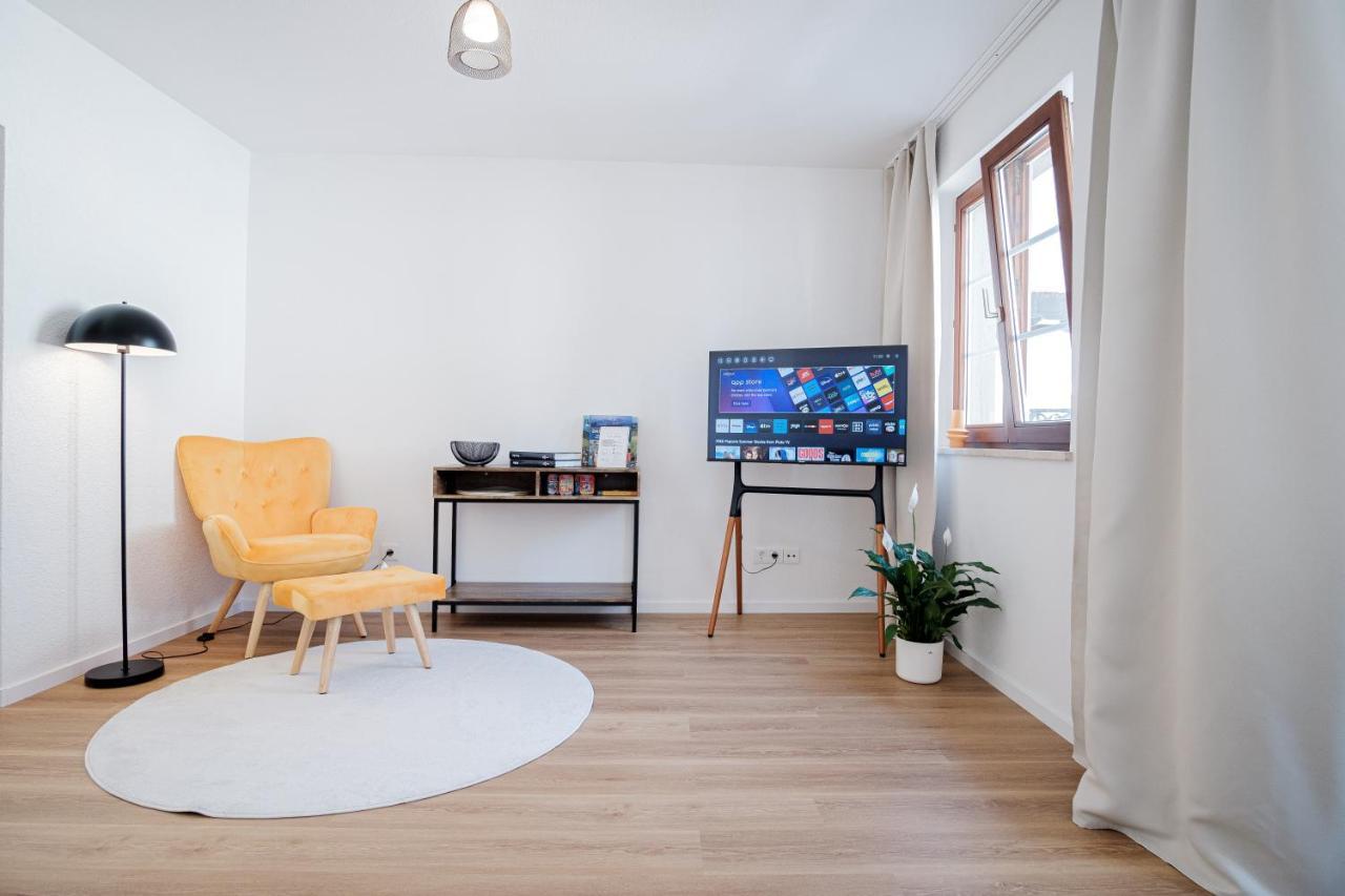 Neu / Design / Altstadt / Kueche / Netflix Apartment