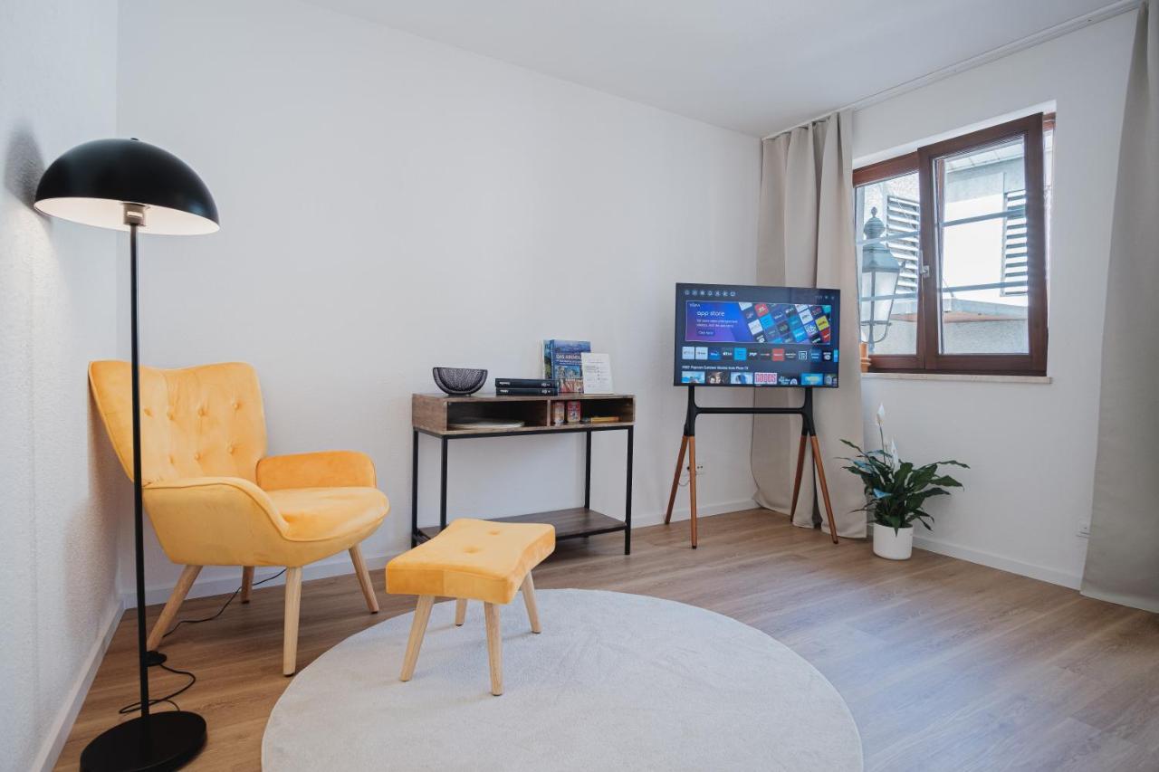 Neu / Design / Altstadt / Kueche / Netflix Apartment