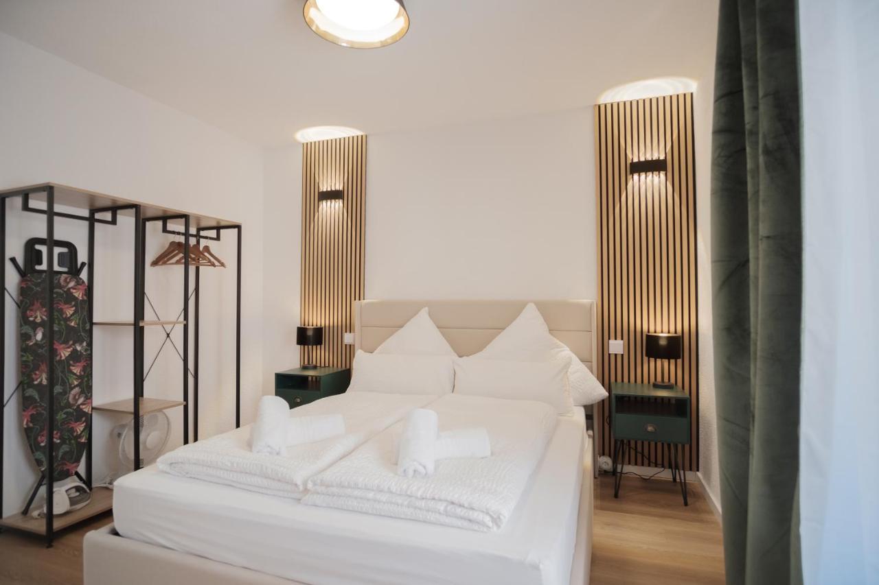 Apartment Neu / Design / Altstadt / Kueche / Netflix *