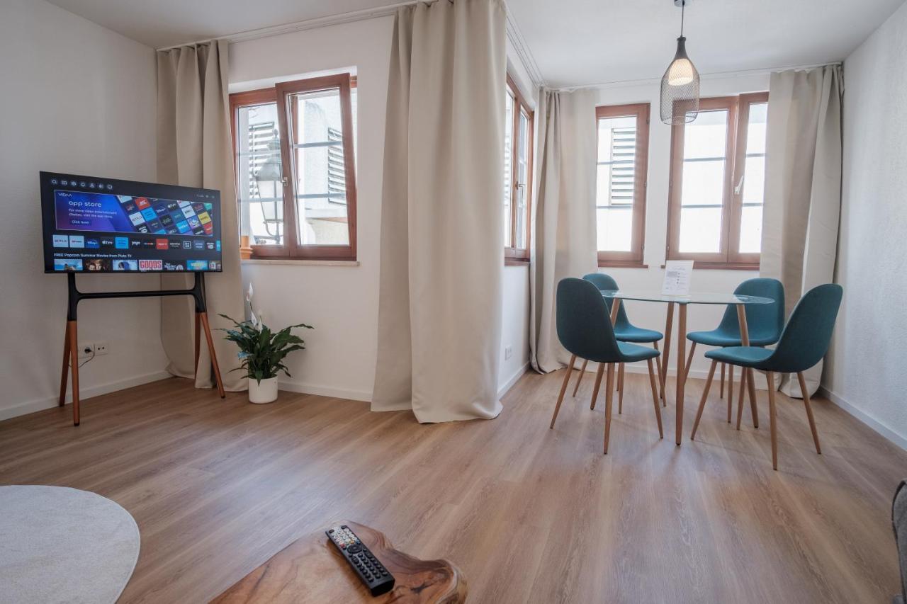 Apartment Neu / Design / Altstadt / Kueche / Netflix Bad Sackingen